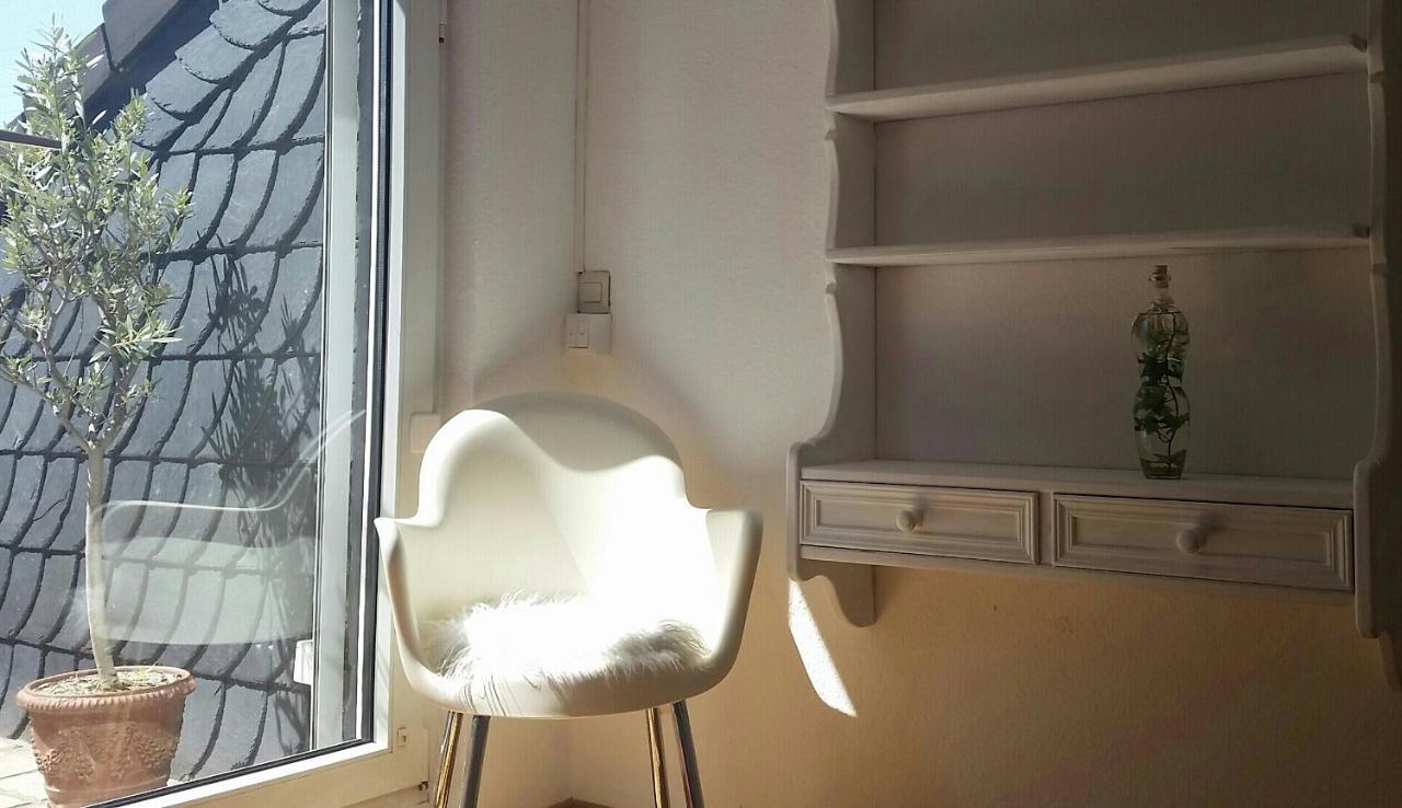 Ruhige Wohnung An Der Uni Düsseldorf Buitenkant foto